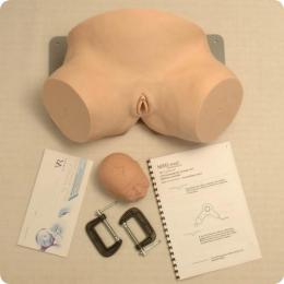 ルーシー器械分娩トレーナー